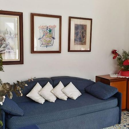 Casa Vacanze Vista Mare Mela B Lipari  Eksteriør bilde