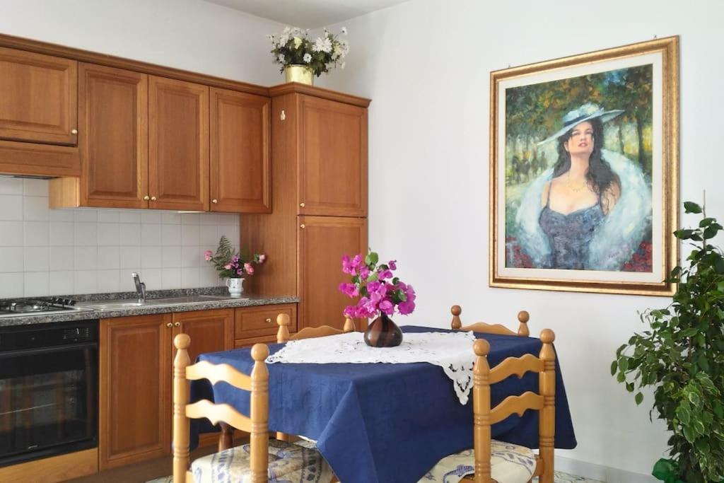 Casa Vacanze Vista Mare Mela B Lipari  Eksteriør bilde