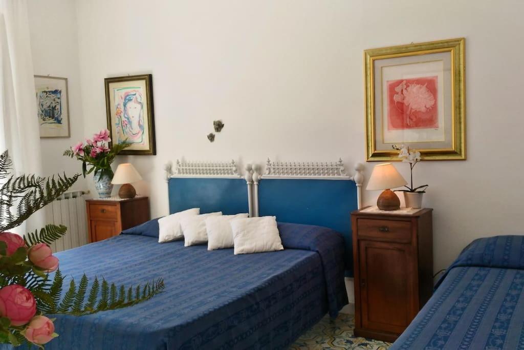 Casa Vacanze Vista Mare Mela B Lipari  Eksteriør bilde