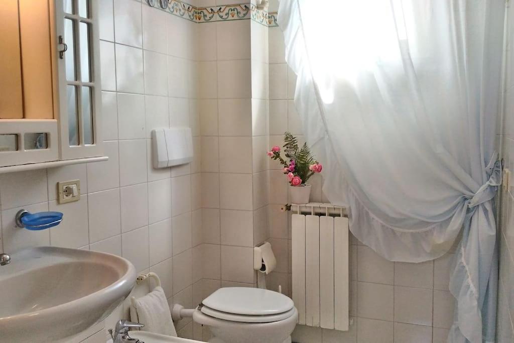 Casa Vacanze Vista Mare Mela B Lipari  Eksteriør bilde
