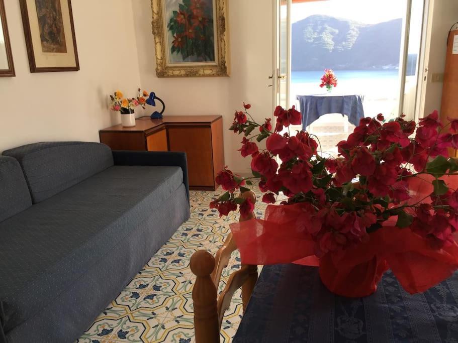 Casa Vacanze Vista Mare Mela B Lipari  Eksteriør bilde